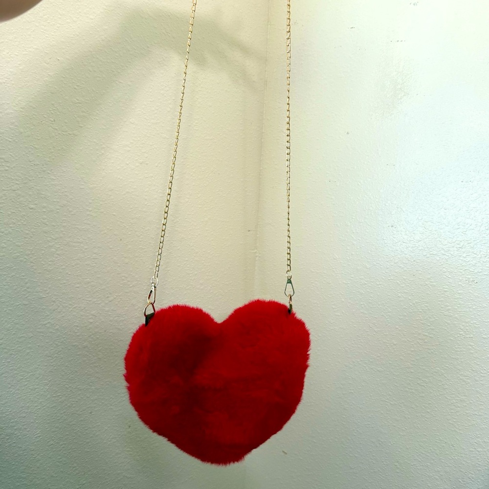 Heart Shaped Fluffy Shoulder Bag ♥️